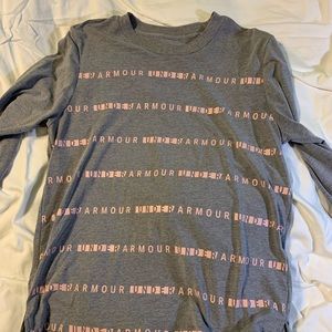 Women’s Under Armor long sleeve tee